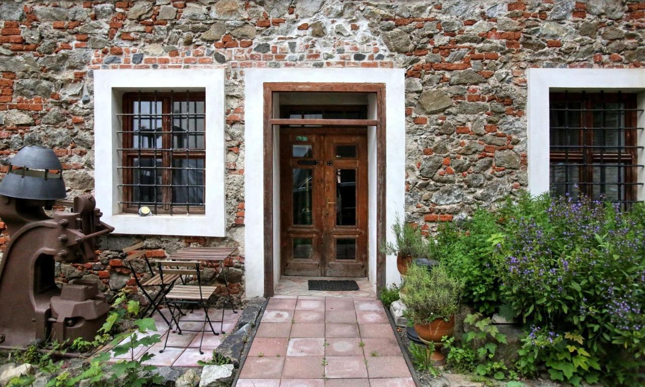 Housuv Mlyn Hotel Tábor Kültér fotó